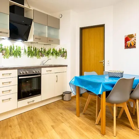 Daire Ferienwohnpark Zwei-zimmer-apartment 49 04 Immenstaad am Bodensee