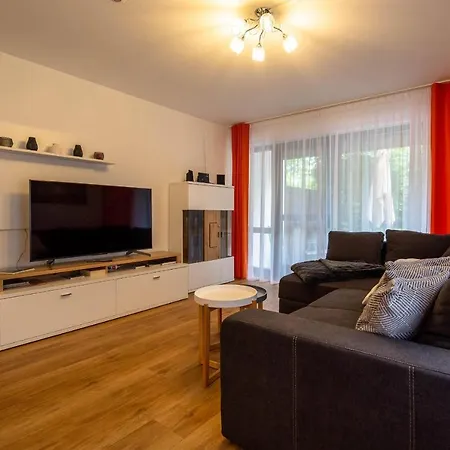 Ferienwohnpark Zwei-zimmer-apartment 49 04 * Immenstaad am Bodensee